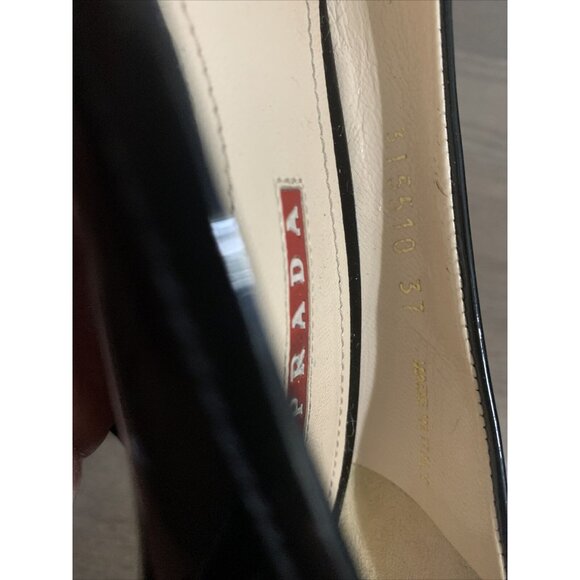 Prada authentic Black Patent Leather Pointed Toe Low Stiletto Heels 7 Italy - Picture 8 of 9